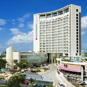 Krystal Urban & Club Hotel